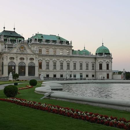 Ferienwohnung Am Hauptbahnhof Wien Exteriör bild