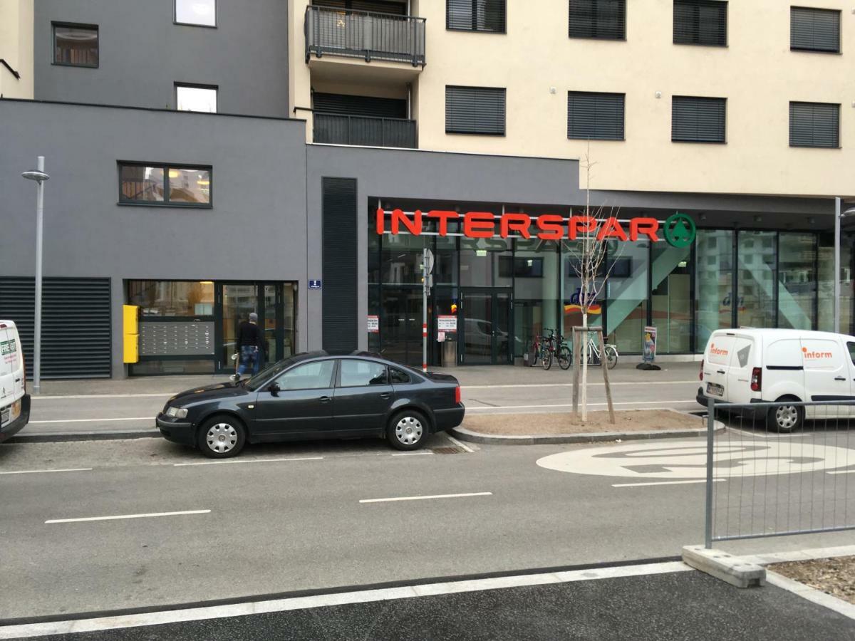 Ferienwohnung Am Hauptbahnhof Wien Exteriör bild